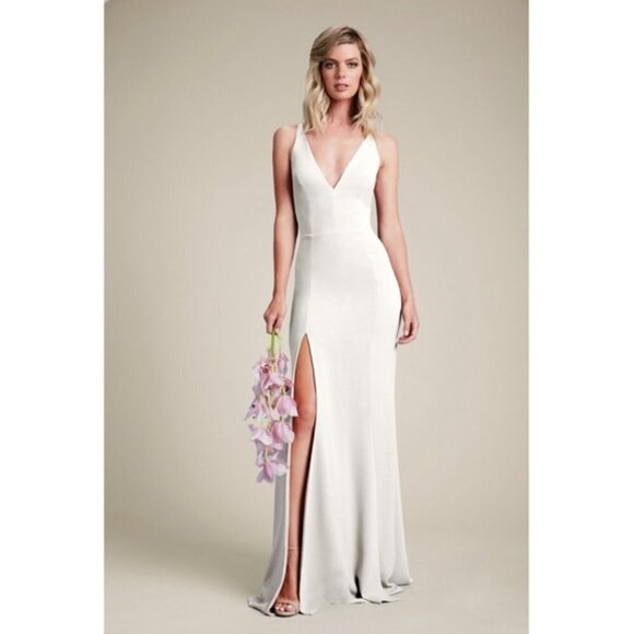 NEW Dress the Population Iris Crepe Plunge Side Slit White Maxi Gown - Picture 5 of 13